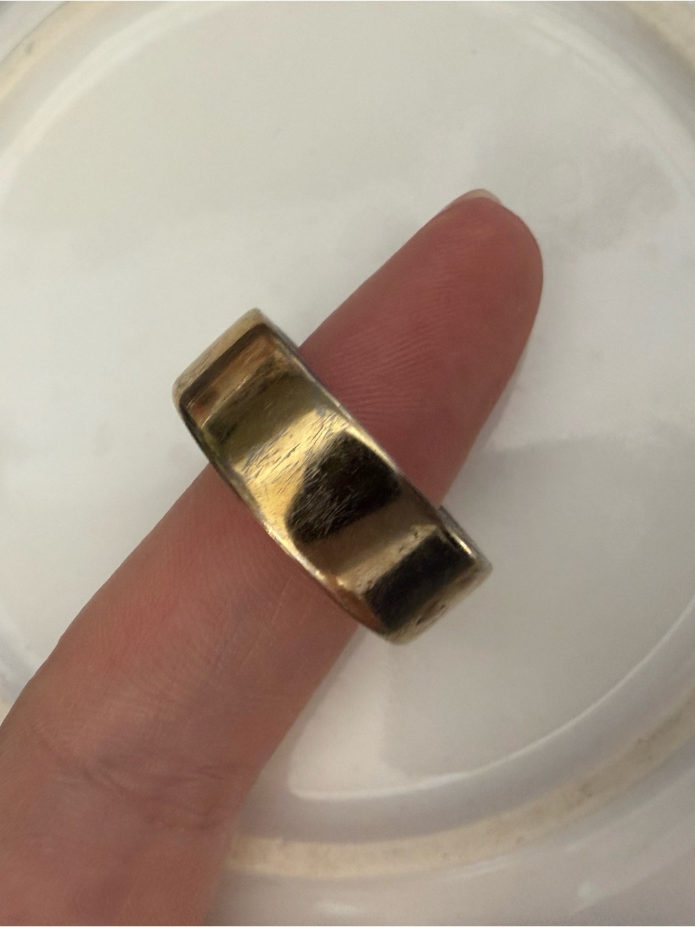 Oura Polished Gold Band Ring